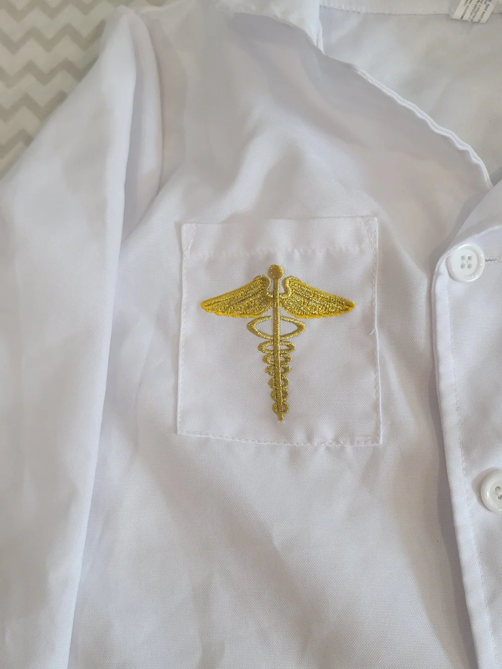 Amscan White Costume Lab Coat with Gold Caduceus Detail Childrens Small